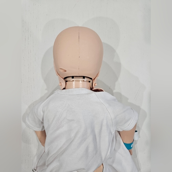 Resusci Baby QCPR by Laerdal Medical. Excellent Used Condition Manikin CPR - Picture 9 of 16